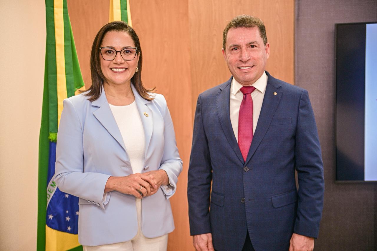 Governadora Mailza reforça parceria institucional em visita ao Tribunal de Justiça do Acre
