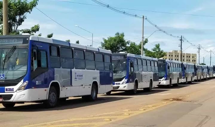 Ricco tem contas e frota sucateada bloqueadas pela justiça em meio a paralização