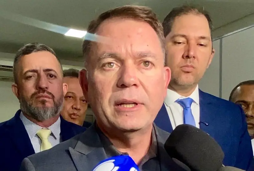 MP enquadra Alysson e dá 24 horas para prefeito apresentar solução para colapso no transporte coletivo