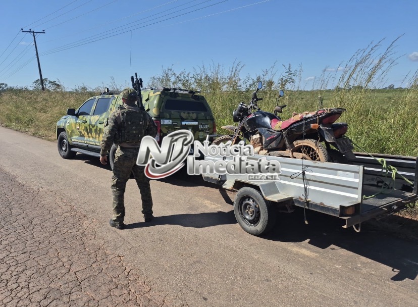 Família é mantida refém por criminosos armados durante assalto em ramal de Plácido de Castro