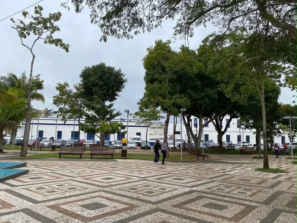 Onda polar provoca queda nas temperaturas e deixa segunda-feira chuvosa em todo o Acre
